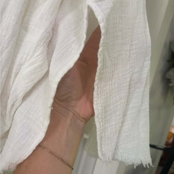 Chic White Button Down Shirt - Picture 4 of 9